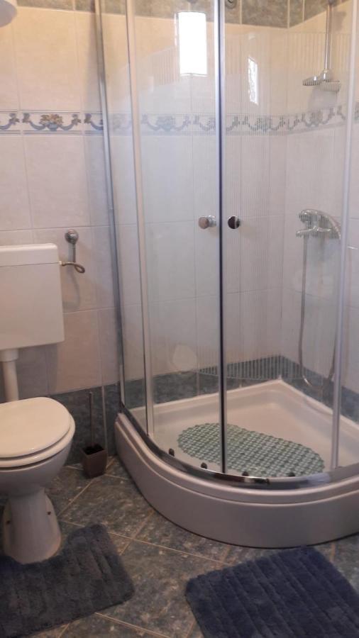 Apartman Nicolle Brzac Exterior foto
